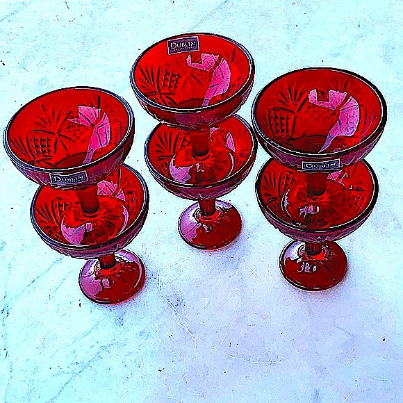 GODINGER TASTERS DUBLIN RED CRYSTAL SET (6) WITH STAINLESS STEEL SPOONS - Picture 3 of 8